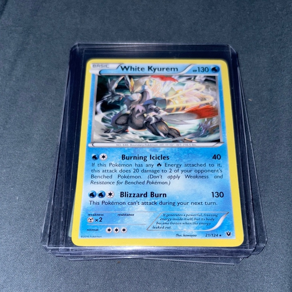 2018 White Kyurem Pokémon Card